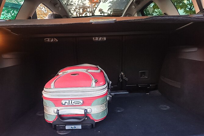 Airport Transfer in Belgrade, Serbia - A calm start at Nikola Tesla Airport