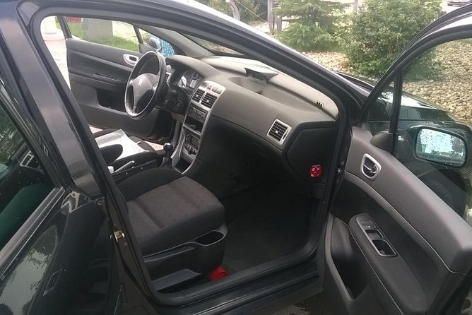 Airport Transfer in Belgrade, Serbia - Communication is the real convenience