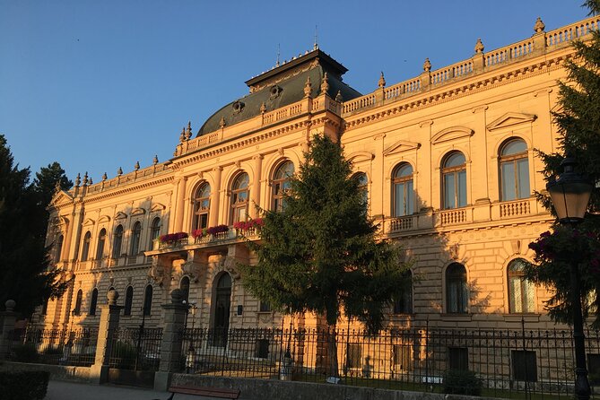Belgrade City Walk, Gathering and Sightseeing - Serbian customs, religion, and everyday identity