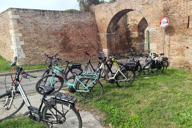 Belgrade E-Bike Tour: Power Glide! - Prince Miloš, Topčider, and the southern parks