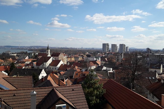 Belgrade sightseeing by car - Government squares, embassies, and scars of recent history