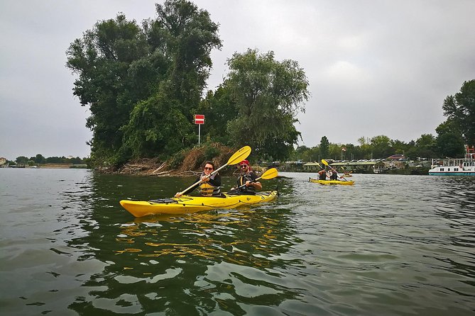 Belgrade War Island Kayak Tour - Starting at Ušće and learning the basics