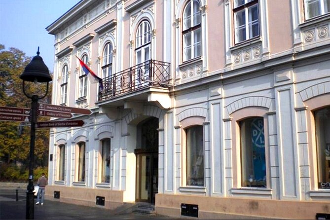"Golden Standard" Private Half-Day Sightseeing Tour of Belgrade - Republic Square and Knez Mihailova: a useful pause in the center