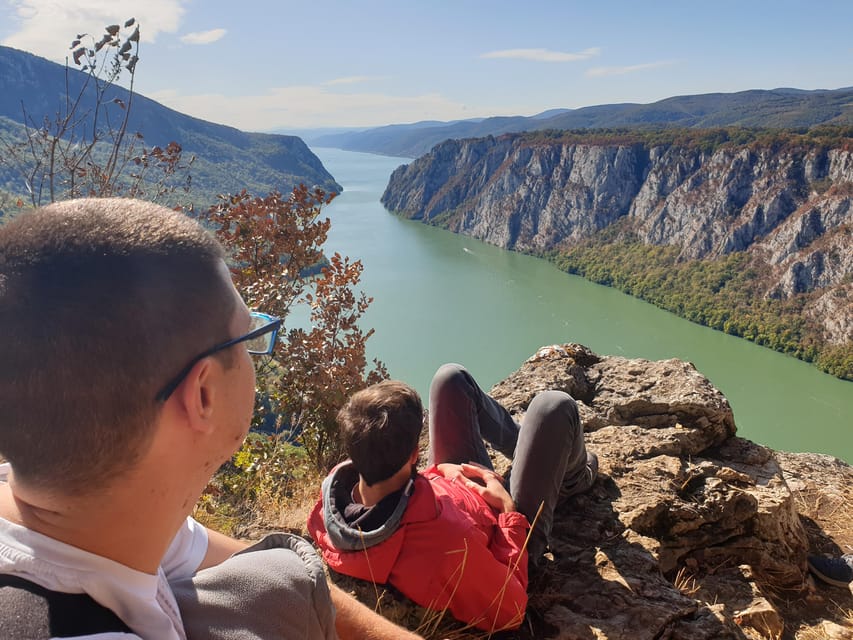 Iron Gate: Golubac fortress, Lepenski vir, boat cruise 1.5h - The 1.5-hour cruise through the Iron Gate