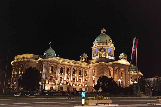 NATO Bombing of Belgrade Historical Tour - The Serbian Parliament in a ten-minute stop