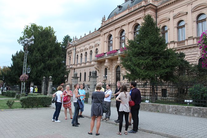 Novi Sad and Sremski Karlovci private tour with wine tasting - Who should book this tour?