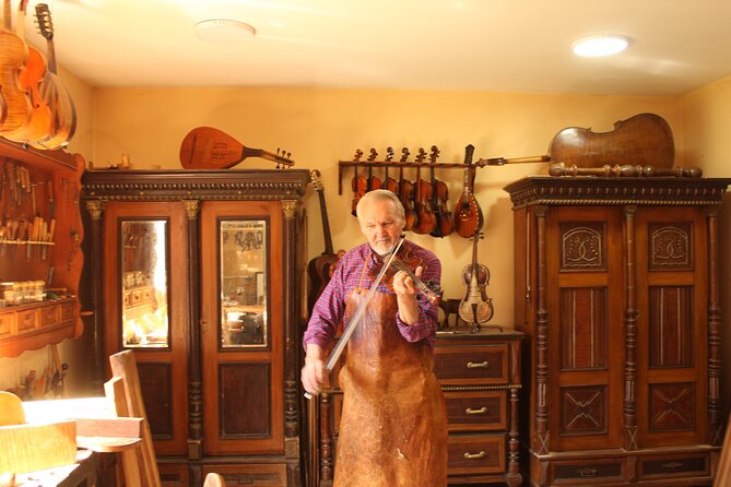 Private Day Trip/Transfer Tour from Belgrade to Timisoara - Kovačica adds an unusual Serbian art stop