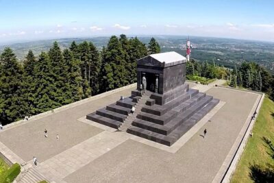 Private tour to Avala