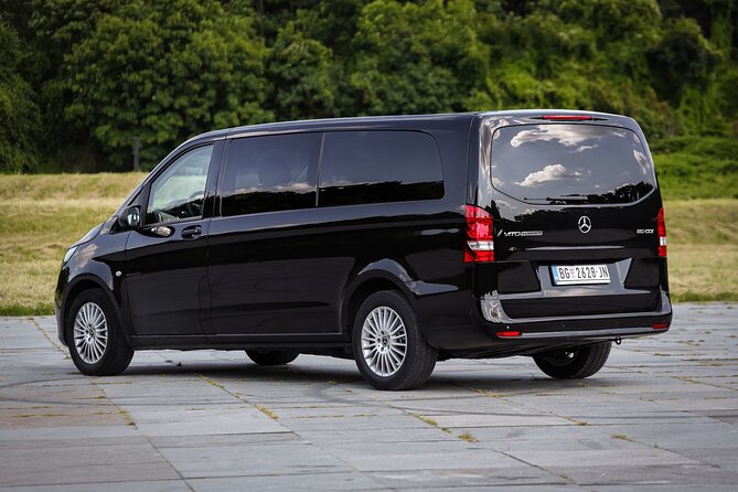 Private Transfer - A private ride that begins and ends with your plans